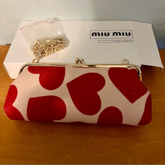 Miu Miu Red Heart CrossBody Gold Chain New in Box-Novelty Item - Picture 3 of 4